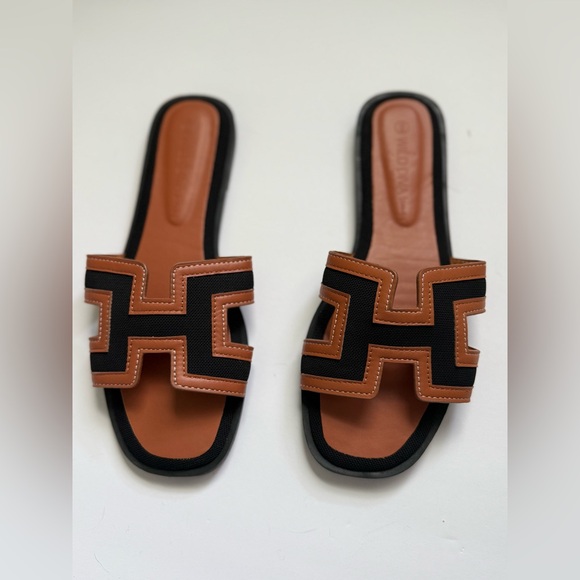 Designer Inspired Slides - Picture 3 of 4